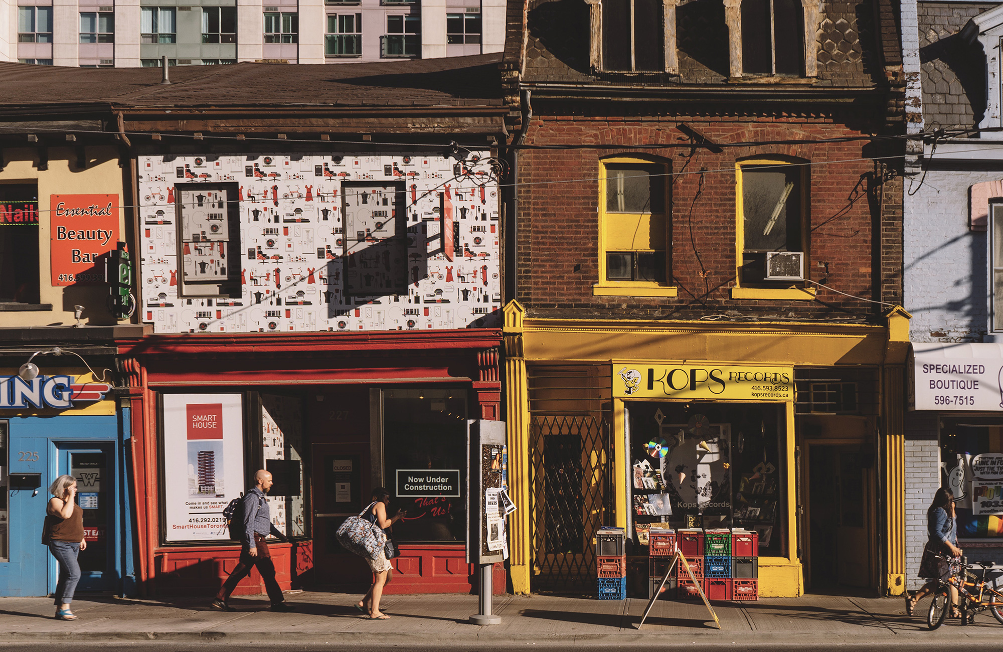 toronto-canada-store-fronts-cover