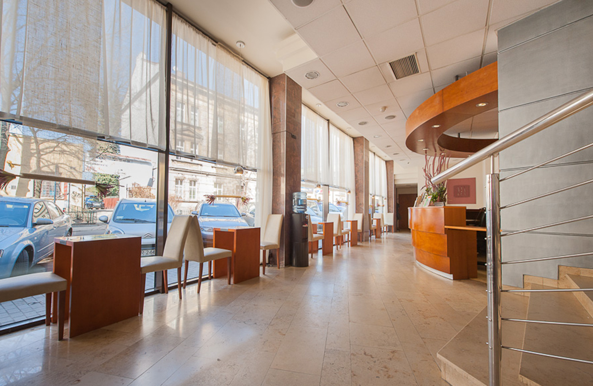 cracow-poland-hotel-alexander-reception