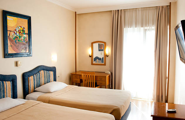 athens-hotel-london-room-01-cover