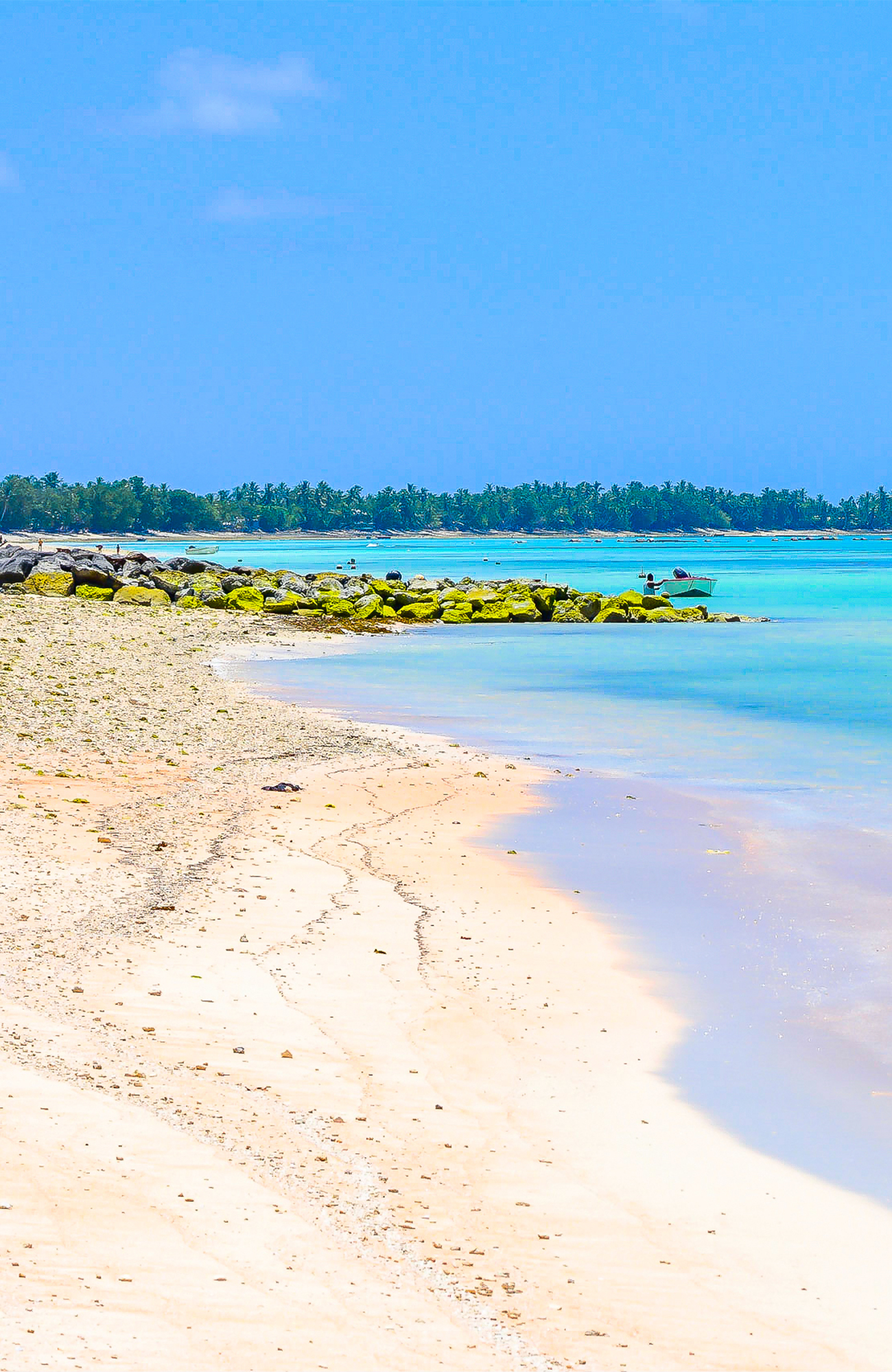 tuvalu-beach-bright-water-lagoon-sidebar