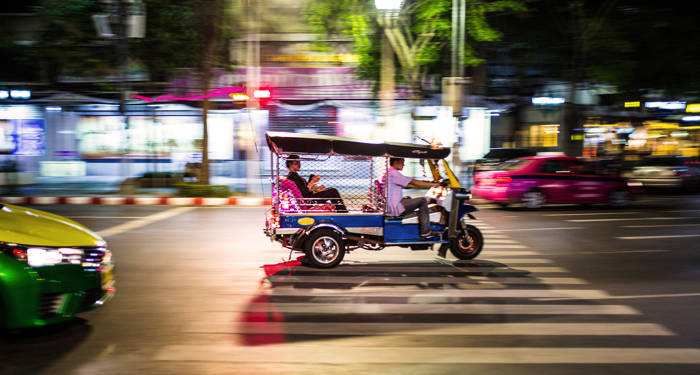 bangkok-thailand-tuk-tuk-street-motion-cover