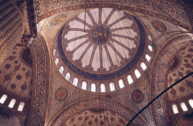 istanbul-turkey-blue-mosque-celijng-cover