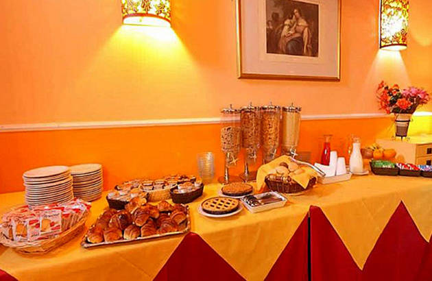 florence-hotel-benvenuti-breafast-buffet