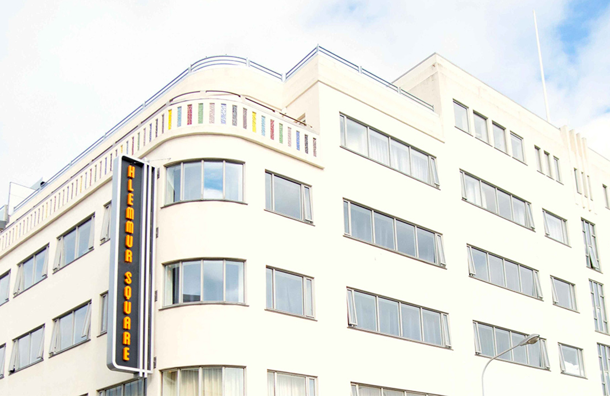 reykjavik-hlemmur-square-hostel-building