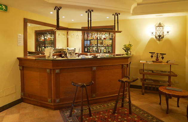 naples-hotel-real-orto-botanico-bar