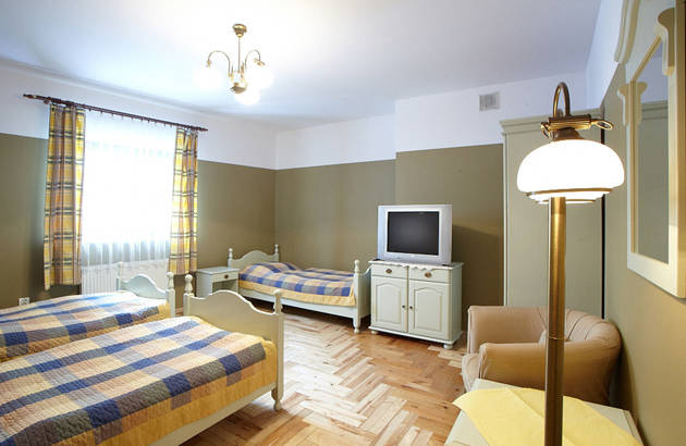 batory-bis-krakow-room-dorm