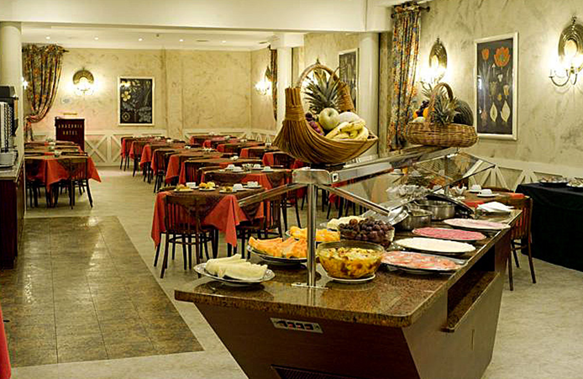 lisbon-amazonia-breakfast