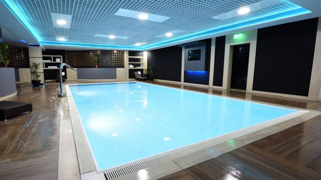sarajevo-hotel-holiday-swimming-pool01