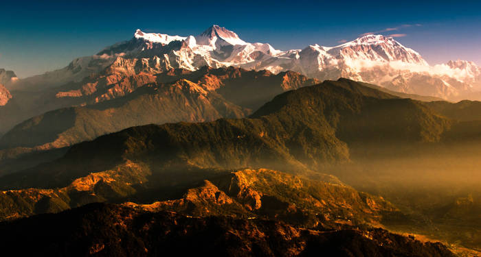 reis gjennom fjellene fra Kathmandu til Pokhara