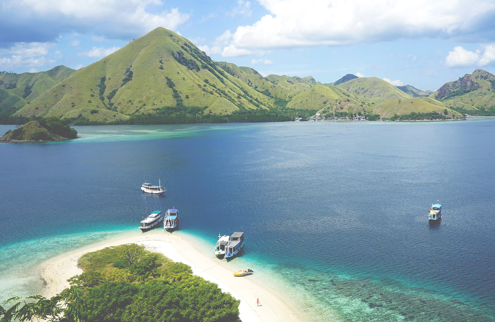 oppdag Flores og snorkle på Raja Ampat