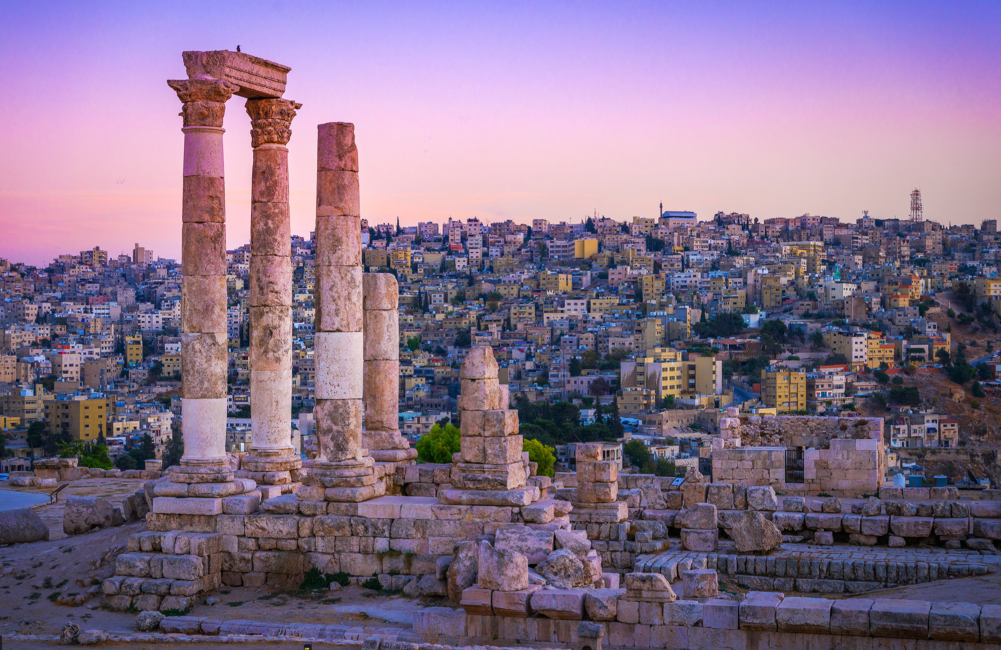 amman-jordan-roman-ruins-in-citadel-park-cover
