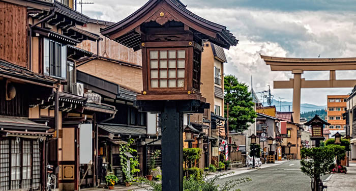 Takayama er en idyllisk by som garantert vil imponere deg