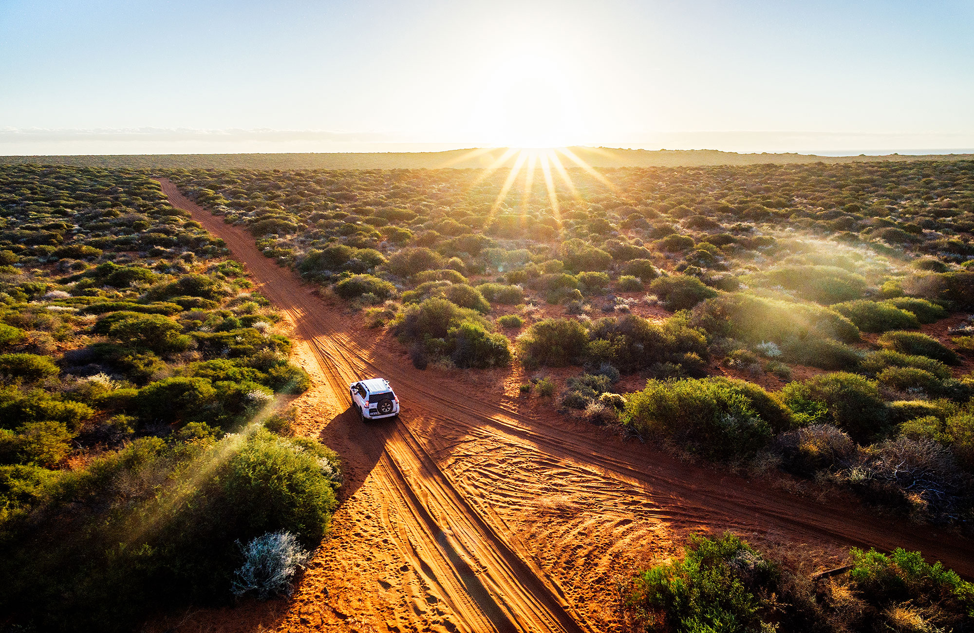 Lei en Safari Landcruiser 4WD campervan i Australia