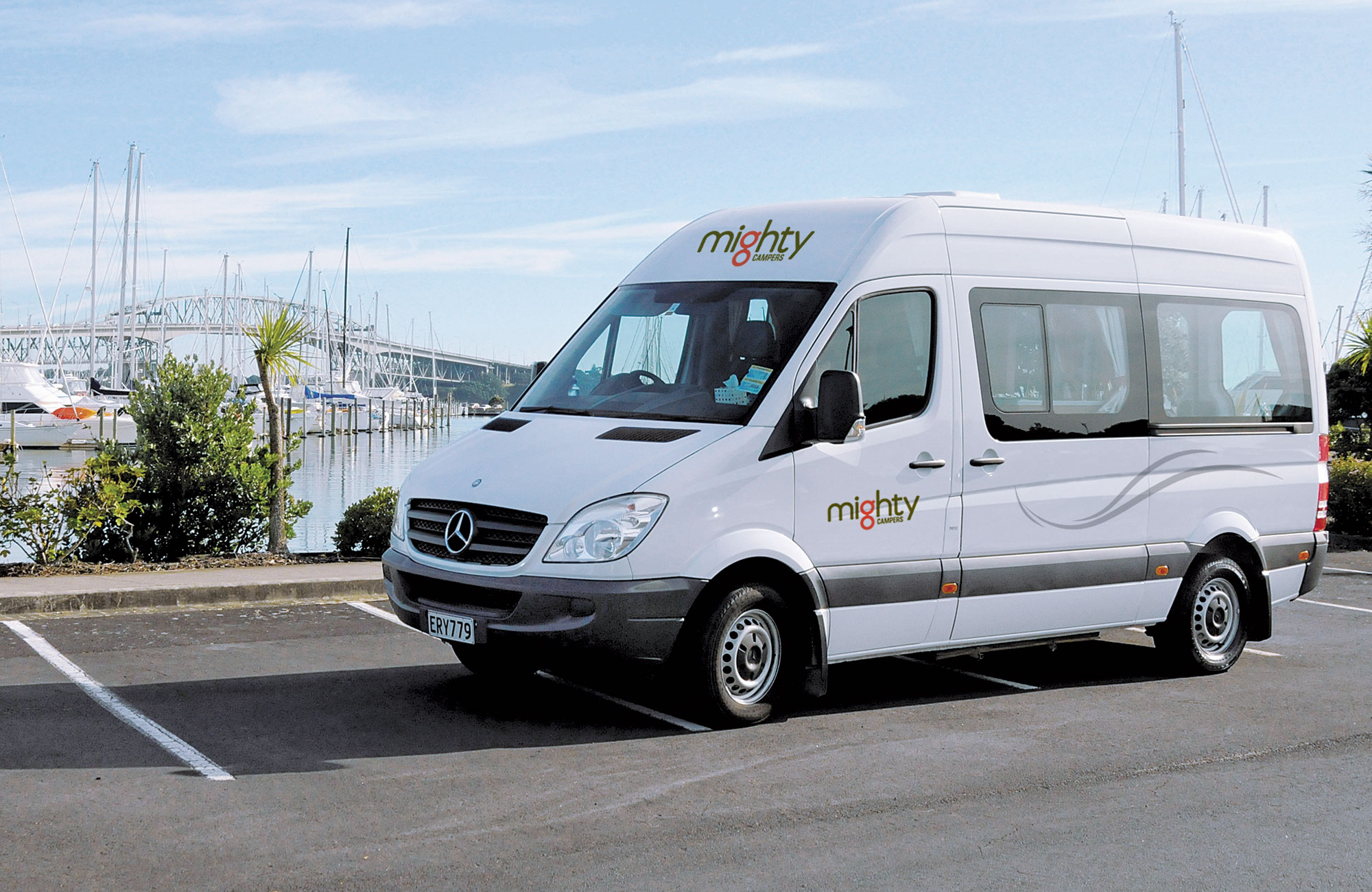 Lei en Deuce campervan fra Mighty | KILROY