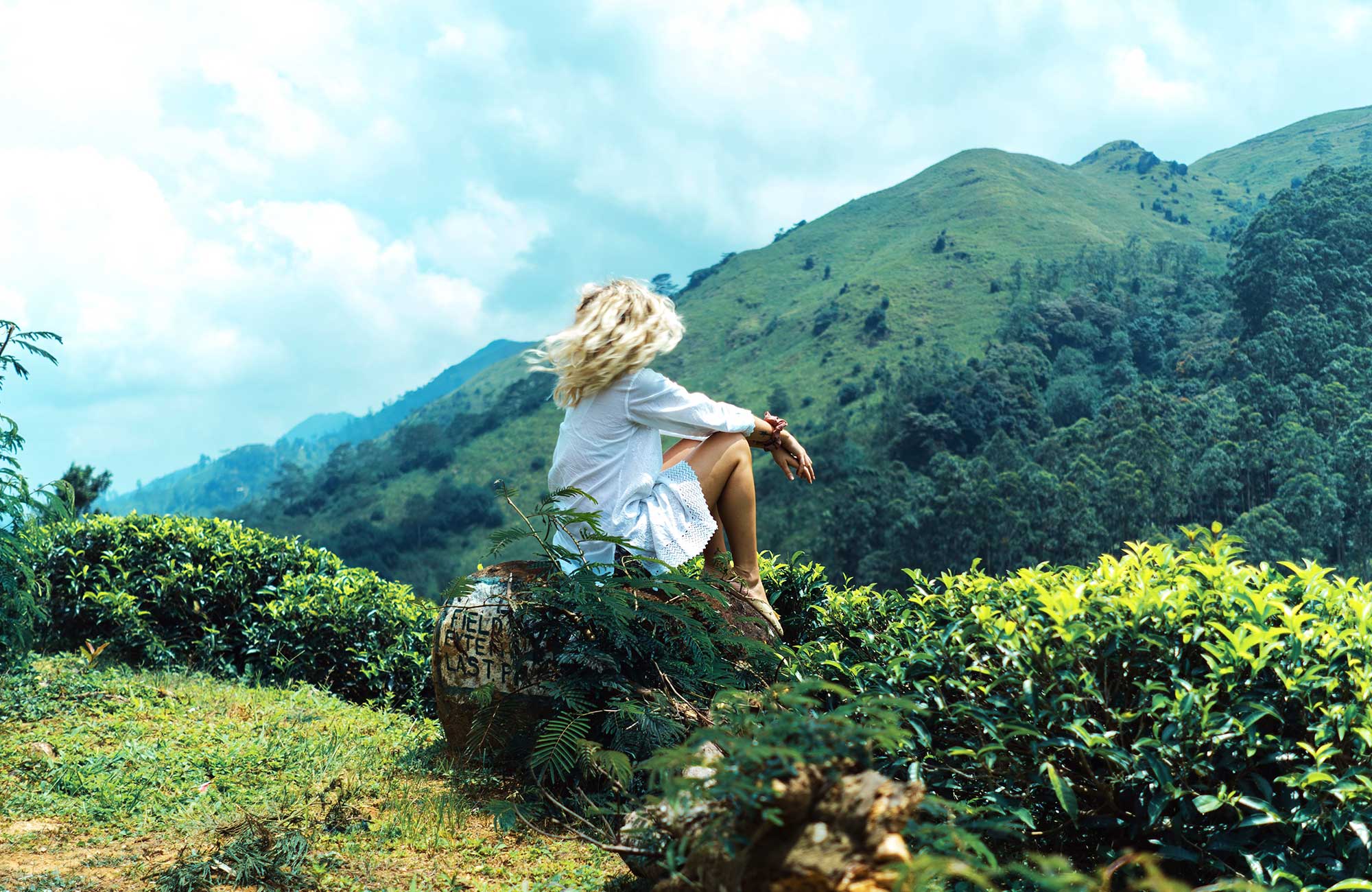 Sri Lanka Blode Girl In Djungle Cover