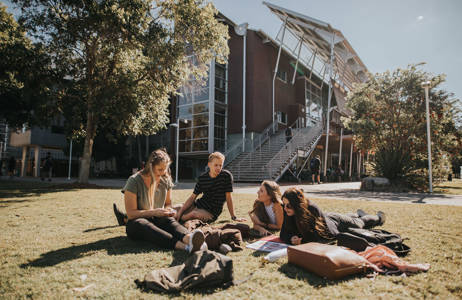 Students Chilling University Of The Sunshine Coast Australia