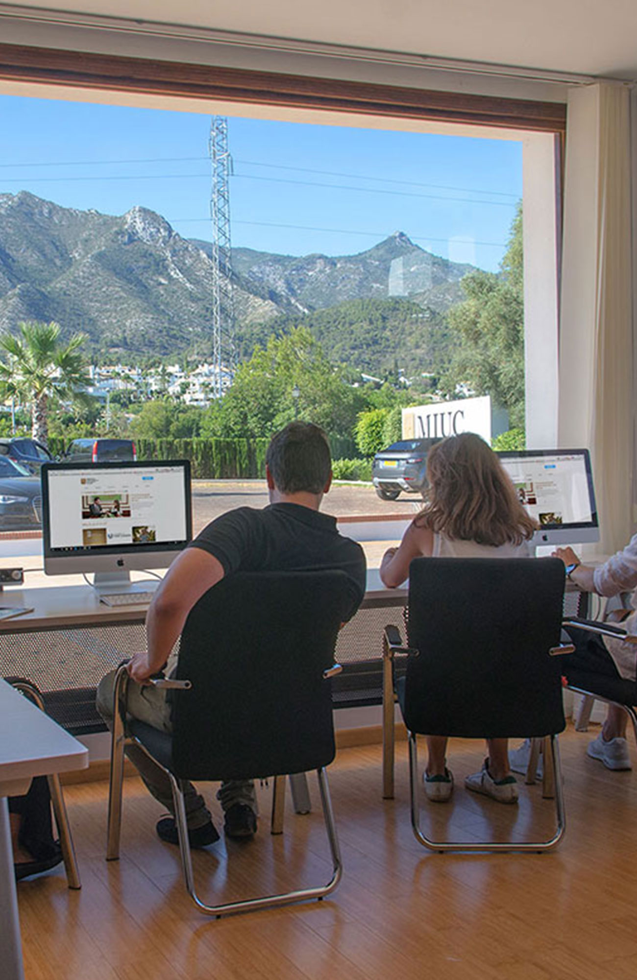 Studenter på  Marbella International University Centre (MIUC)