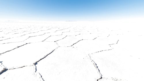 formas-hexagonales-salar-uyuni-bolivia_107467-2140_1280x720