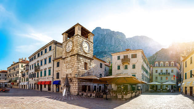 clock-tower-in-kotor-montenegro-adventure_1280x720_for_navi_web