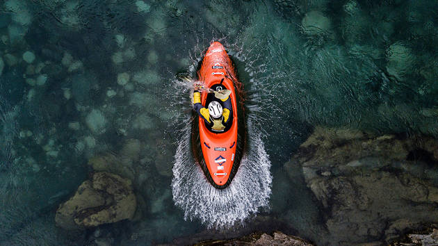 1_piva-lake-kayaking-in-clear-water_1280x720_for_navi_web