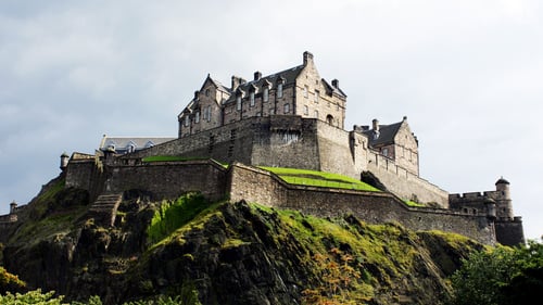 415-europe-incoming-uk-edinburgh-edinburgh-castle