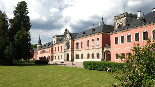 612-outdoor-discovery-cesky-raj-visit-chateau-sychrov-castle_uploadedtobynder