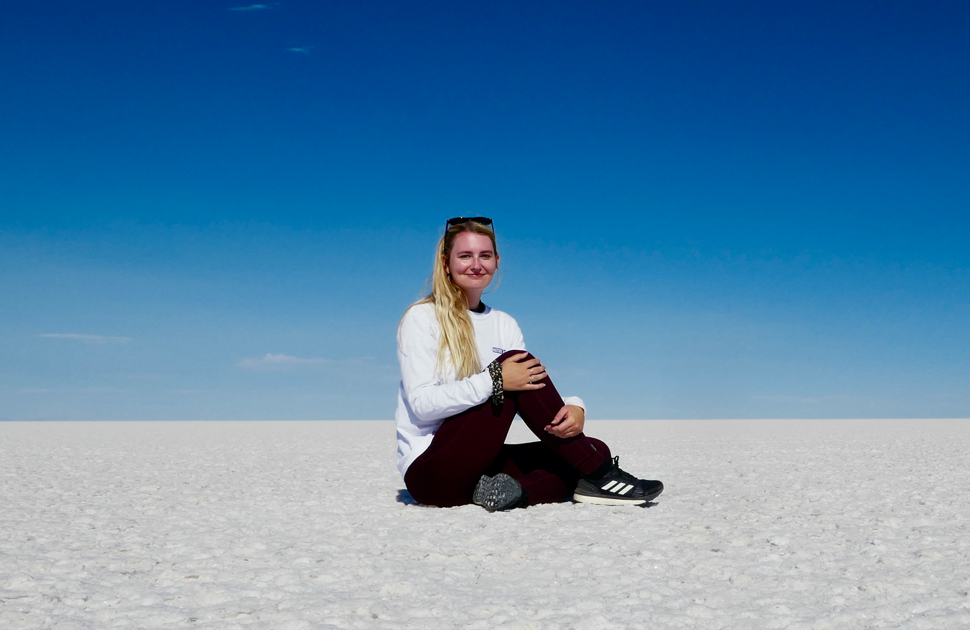 Jente i Salar de Uyini, Bolivia. Foto.